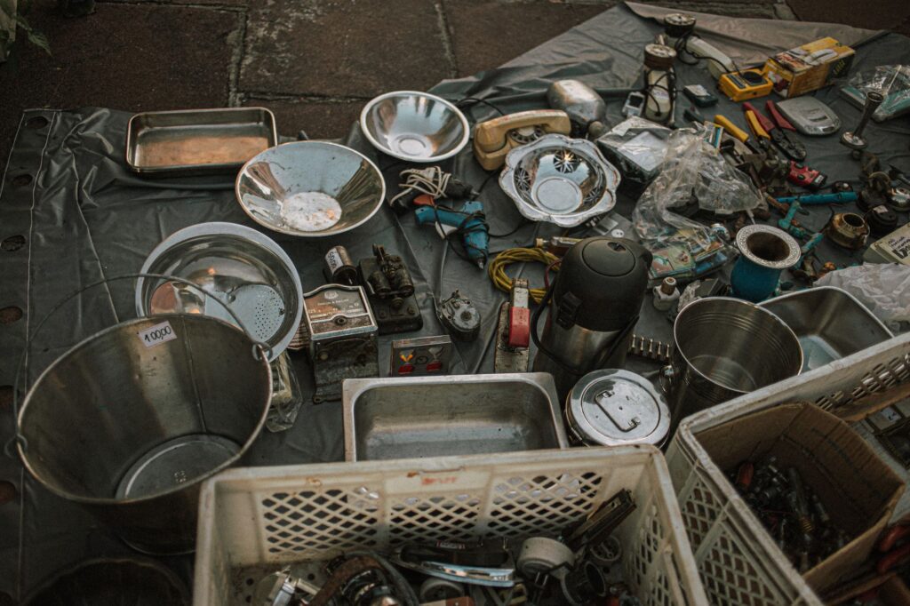 Flohmarkt Funde restaurieren: Upcycling-Projekte starten